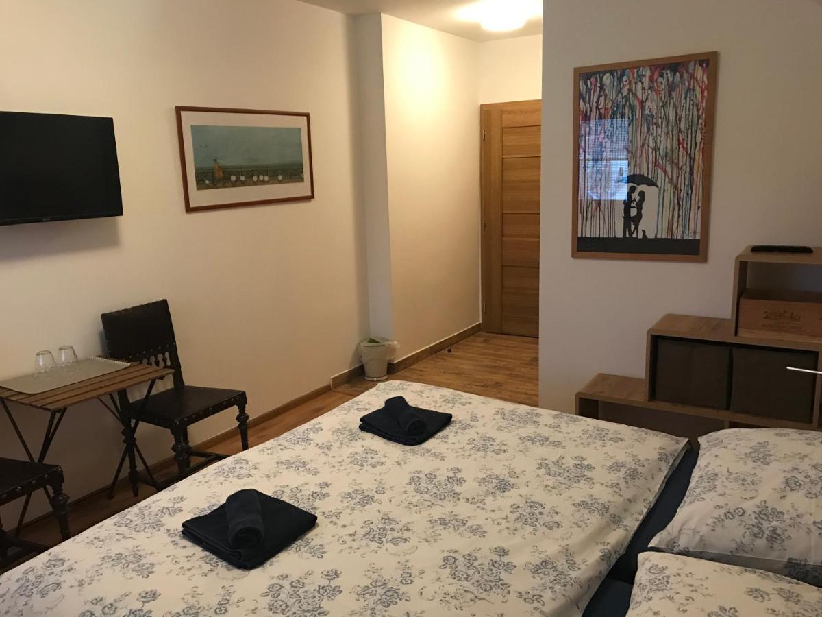 U Floderu Guest House Bavory Eksteriør bilde